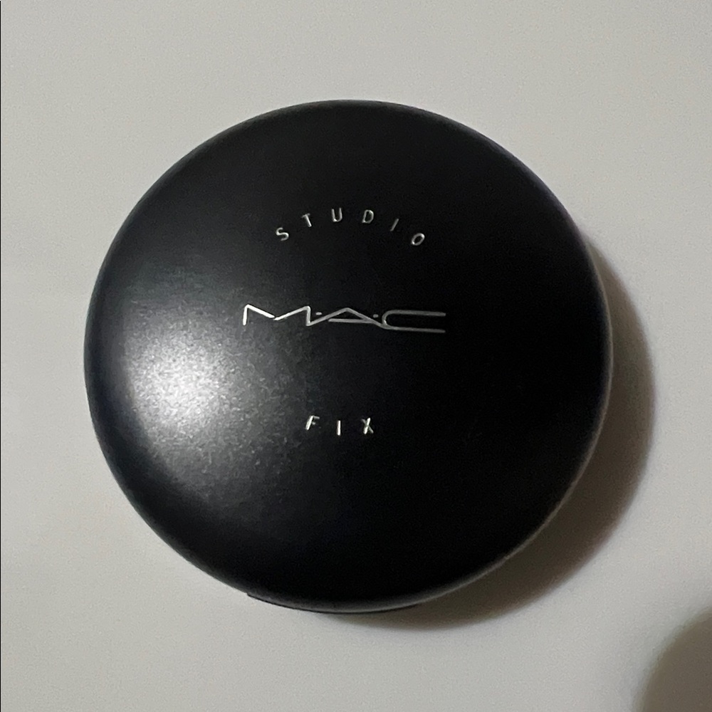 MAC Studio Fix N9 - Picture 3 of 5